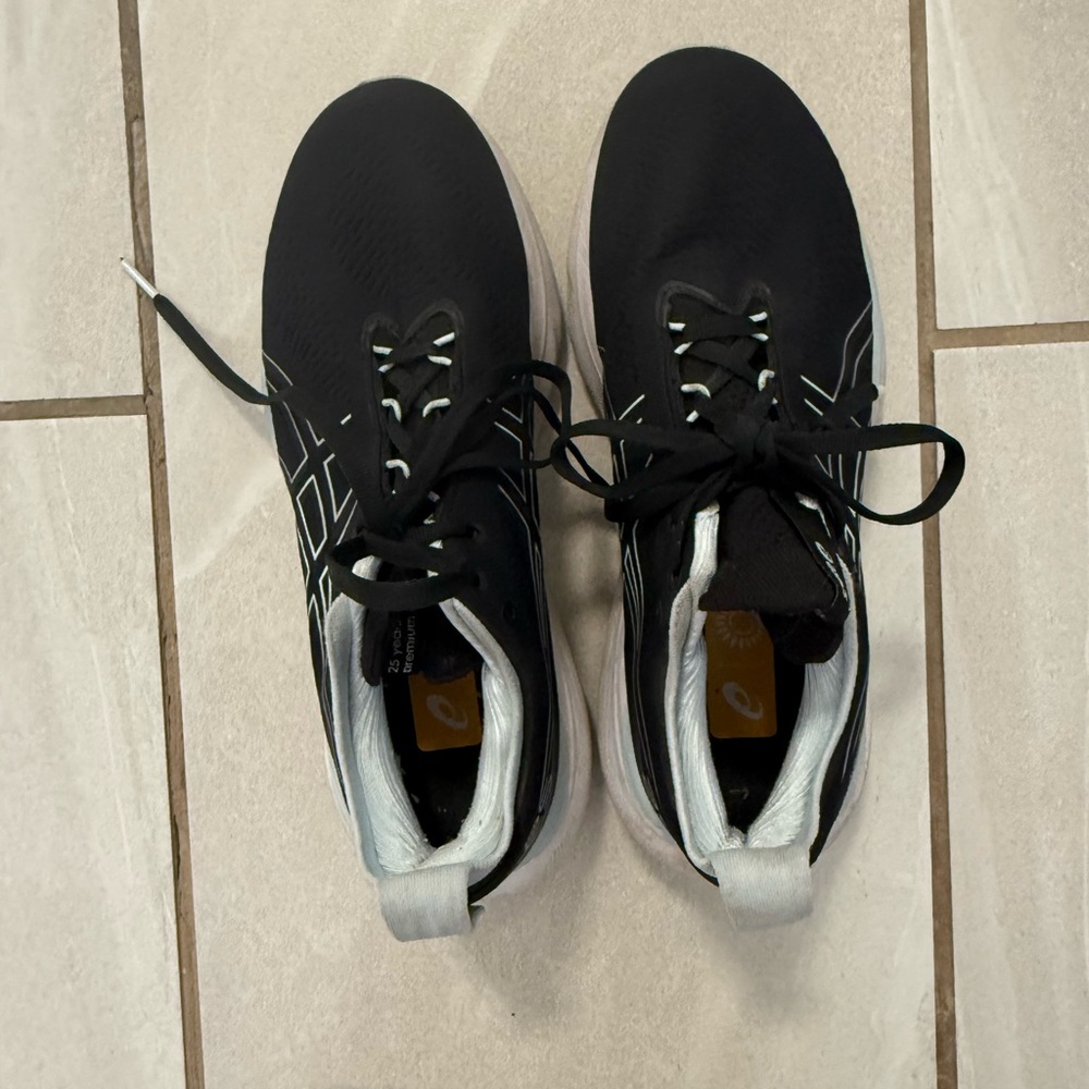 Women's ASICS Gel-Nimbus 25